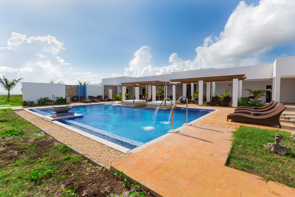 Piscina em Casa: Quanto custa? Como cuidar? 4 piscina