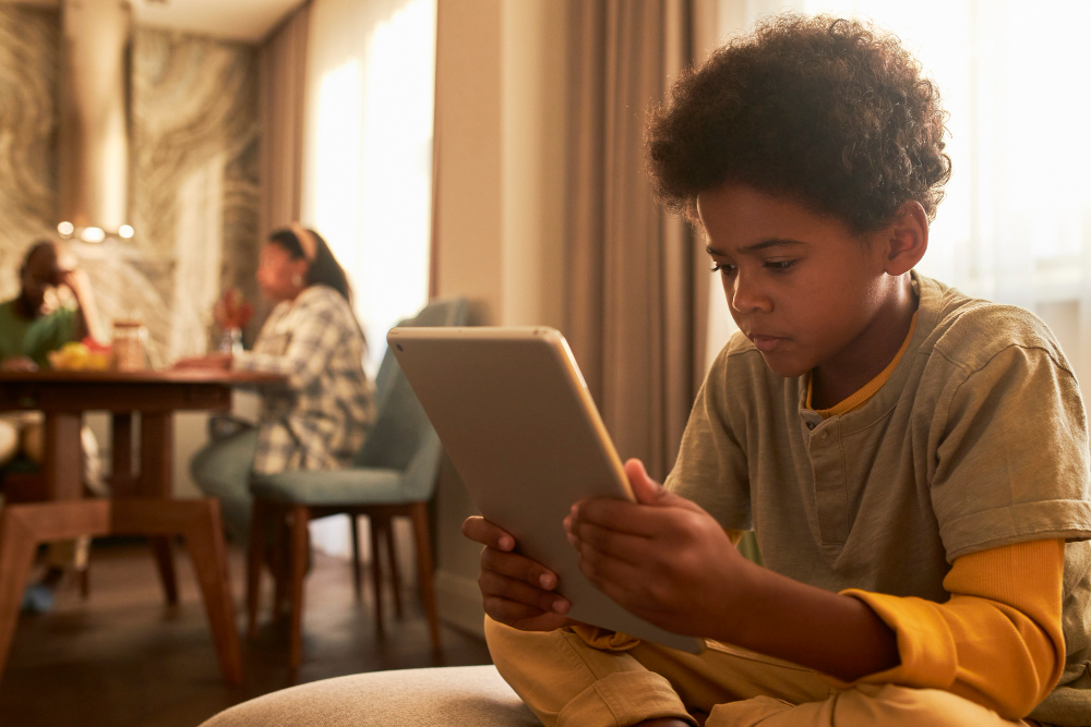 Aprender inglês para viajar: por que isso é importante? 3 aprender ingles pelo tablet 4