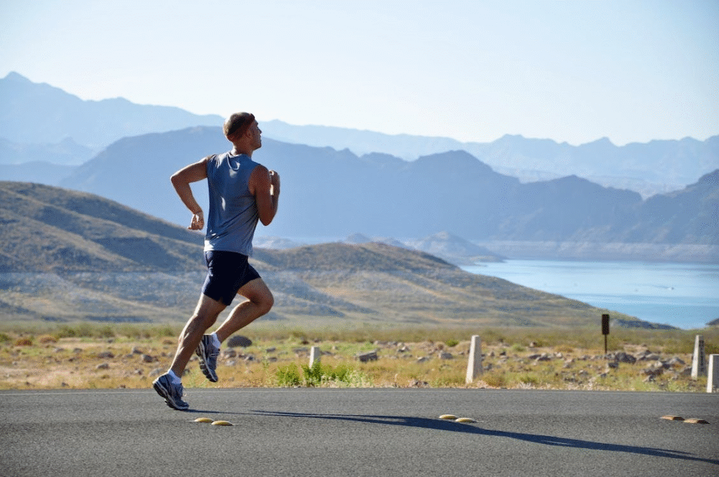 Quais são as melhores atividades físicas para fazer na rua? 4 beneficios da corrida